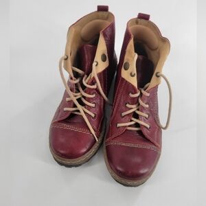 V Italia Women's Burnished Red Leather Ankle Lace Up Walking Boots Size 36‎
